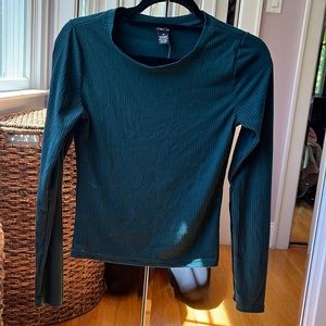 womens xs green long sleeve shirt